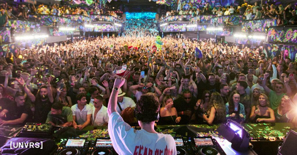 inside elrow at UNVRS